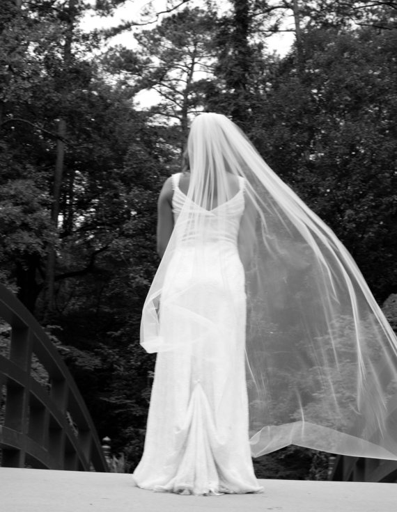 زفاف - Wedding veil - Chapel Length bridal veil - 80 inches long with a simple cut edge