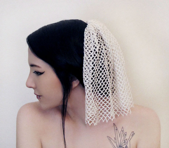 زفاف - 100% Handmade Crochet Wedding Mini Veil Bridal Veils Ivory