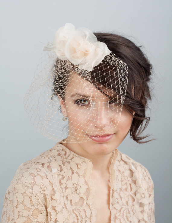 زفاف - Bridal peach pink veil with silk roses, wedding flower headpiece, bridal birdcage headband, wedding flowers