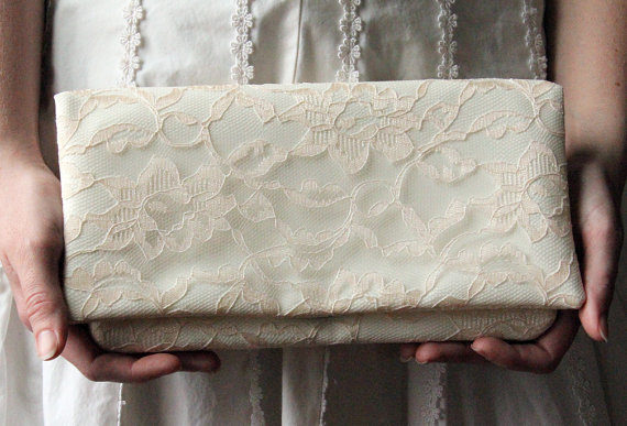 Свадьба - The AMELIA CLUTCH - Champagne Lace and Ivory Satin Clutch - Wedding Clutch Purse - Bridesmaid Gift Idea