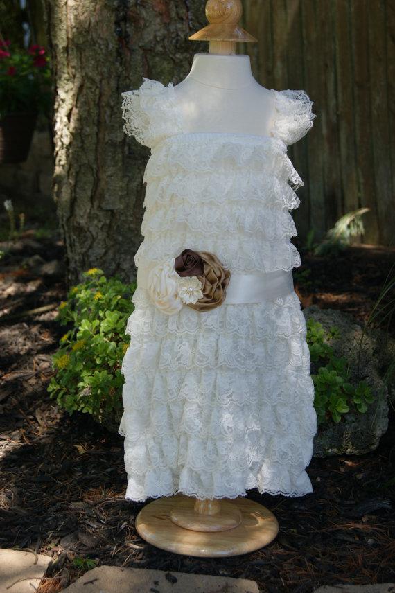 Hochzeit - Rustic flower girl dress. Country flower girl dress. Ivory lace flowergirl dress.Shabby chic vintage dress. Rustic wedding.