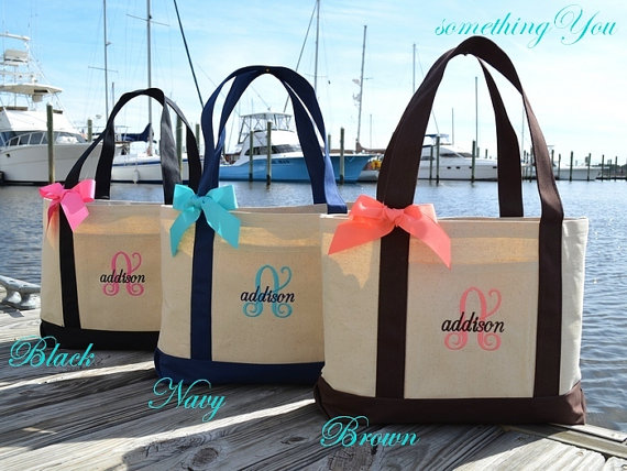 Hochzeit - Personalized Black Natural Canvas Large Boat Tote with Ribbon Bow - Initial and Name Tote - bridesmaids gifts large group weddings gift set