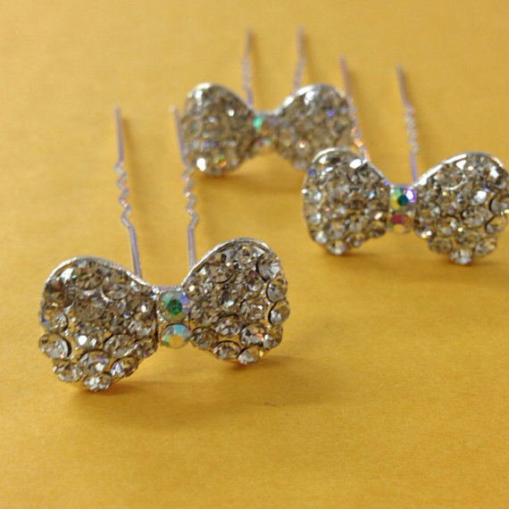 زفاف - Set of 6 rhinestone bow hair pin use for wedding bouquet  , flower embellishment , wedding favor, bridal hair pin 13mm x 19mm