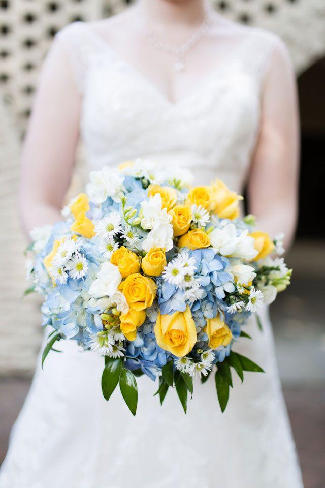 Свадьба - Blue And Yellow Lovebird Wedding
