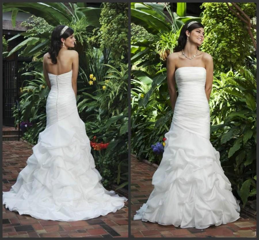 Wedding - Elegant Mermaid Wedding Dresses Strapless Sweep Length Sleeveless Covered-button Bride Dresses Draped Marriage Garden Beach Bridal Gown Online with $126.39/Piece on Hjklp88's Store 