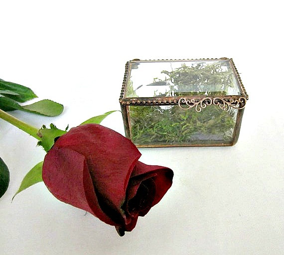 Mariage - Stained Glass Jewelry Box, Glass Box, Wedding, Bridesmaid Gift,  Maid of Honor Gift, Holiday Gift, 2 x 3" Bevel Lid, Glue Chip Sides,