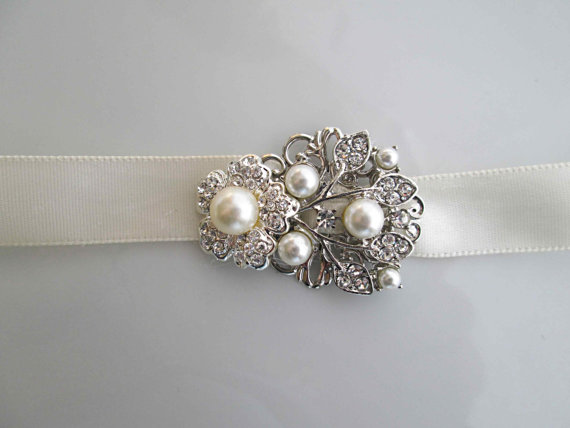 Hochzeit - Ivory pearl sash, pearl ribbon sash, pearl wedding belt, wedding dress sash, pearl bridal belt, Pearl bridal sash, crystal pearl sash
