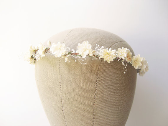 زفاف - Bridal flower crown, Baby's breath wreath, Rustic wedding hair accessories, Ivory headpiece, Floral headband - CLARA
