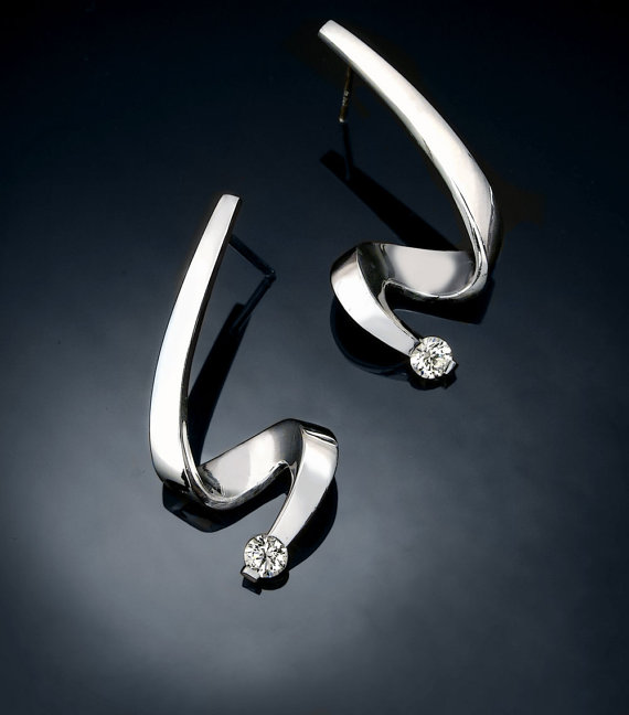 Hochzeit - Argentium silver earrings - CZ earrings - eco friendly - posts - dangle - wedding - contemporary jewelry  - 2380