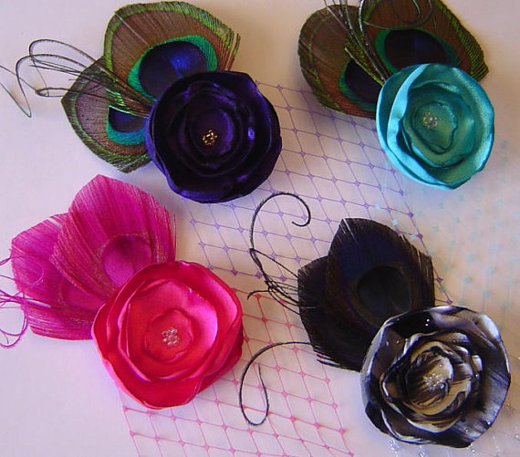 Свадьба - CUSTOMIZABLE Flower Feather and Veil Hair Fascinator Clip Simple Chic