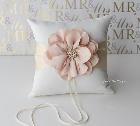 Mariage - Ring Bearer Pillow/ Wedding Pillow