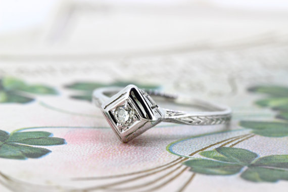 Свадьба - Antique Engagement Ring 