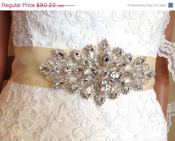 Hochzeit - Bridal sash, crystal sash, ribbon sash, vintage inspired rhinestone belt, wedding accessory, Ivory satin sash