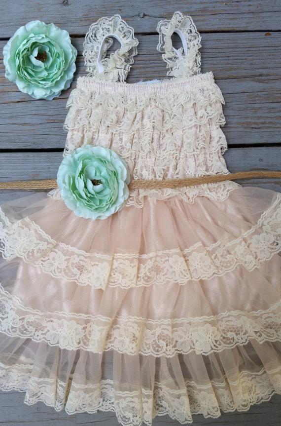 Свадьба - Mint Flower Girl Dress-Lace Flower Girl Dress-Mint Flower Girl-Country Wedding-Burlap Sash-Mint Wedding-Flower Girl Dress