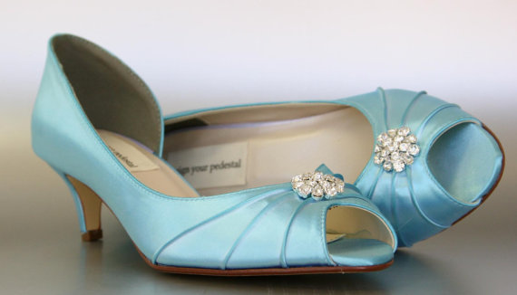 زفاف - Blue Wedding Shoes -- Pool Blue Kitten Heels with Simple Rhinestone Adornment