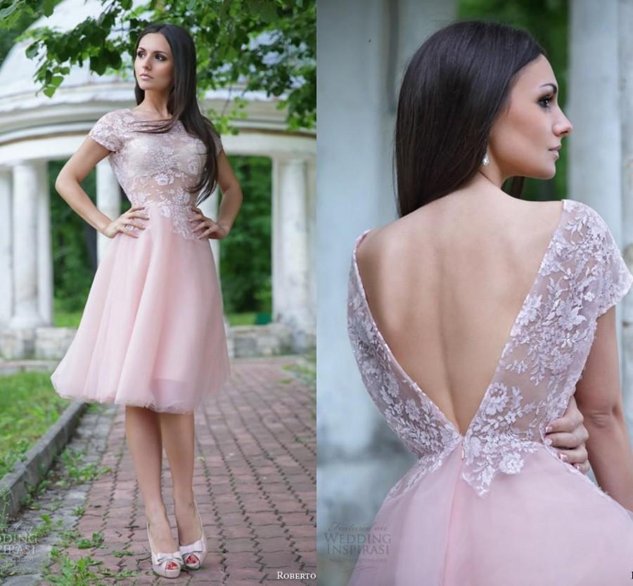 Mariage - Roberto Motti 2015 Soft Pink Wedding Dresses Backless See Through Appliques Cap Sleeve Party Blush Knee Length Tulle Bridal Gowns Ball Online with $107.7/Piece on Hjklp88's Store 