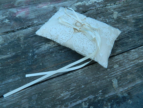 زفاف - Ring bearer Pillow, Wedding ring Cushion in Champagne Raw  Silk With a Strip of cream  Lace