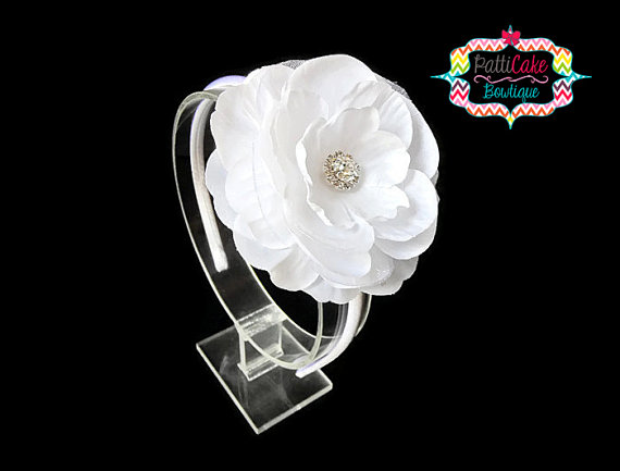 زفاف - White Flower Headband, First Communion Headband, Flower Girls White Headband, Toddler Headband, Flower Headband, Easter Headband, Weddings