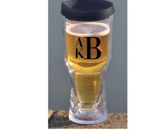 Mariage - Groomsmen Favorite!  Brew2Go 18 ounce Premium  insulated Beer Cup - Monogrammed Beer Buddy Tumbler Mug