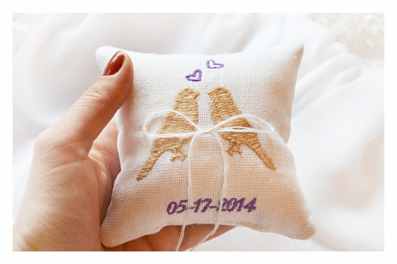 زفاف - Lovebrids Embroidered Wedding ring pillow , wedding pillow , ring pillow, ring bearer pillow with Custom embroidery (LR9)