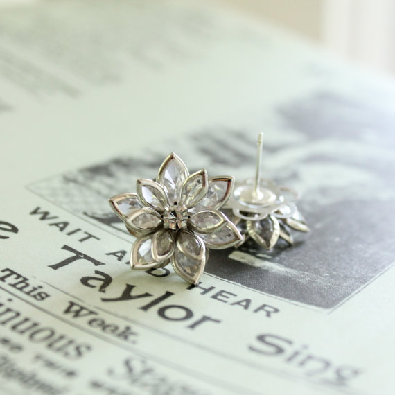 Hochzeit - Clear Flower Stud Earrings Vintage Inspired Silver and Rhinestone for Wedding or Bridal Party Bridesmaids Costume Jewelry