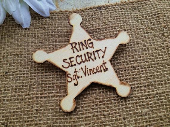 زفاف - Ring Security Badge for Ring Bearer Personalized with HIS Name Photo Prop Rustic Wedding Sheriff Badge Police Junior Usher Groomsman