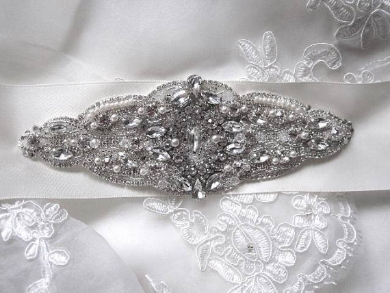 Свадьба - Wedding Dress Embellished Beaded Crystal Belt Wedding Sashes Applique Embellishment