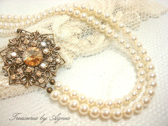 زفاف - Vintage style necklace, bridal pearl necklace, wedding jewelry, antique brass with golden shadow crystals