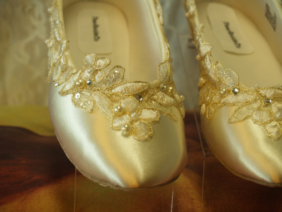 Mariage - Wedding Flats Ivory-Gold Shoes Satin Appliques pearls sequins crystals