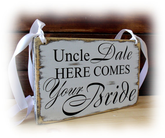 Mariage - Uncle here comes your Bride sign, Personalized Flower girl sign, rustic chic primitive antique style wedding sign,5.5x9''