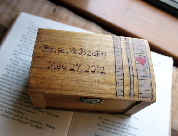 زفاف - Rustic Woodburned Ring Bearer Box -Birch Forest