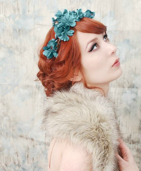 زفاف - Woodland headpiece, teal blue flower crown, floral tiara, wedding hair accessory