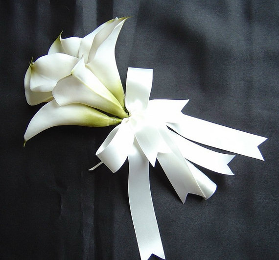 Hochzeit - White Calla Lily Bridal Bouquet, Pink Calla Lily  Bouquet, Silk Calla Lily Bouquets,  Bridesmaids Bouquets