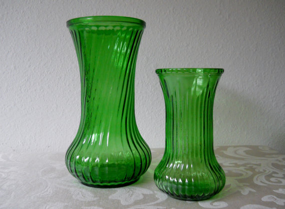 Hochzeit - Pair of Vintage Green Hoosier and Brody Flower Bouquet Vases Wedding Decor