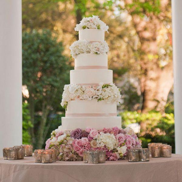 Mariage - Pink Wedding Cakes From The Knot