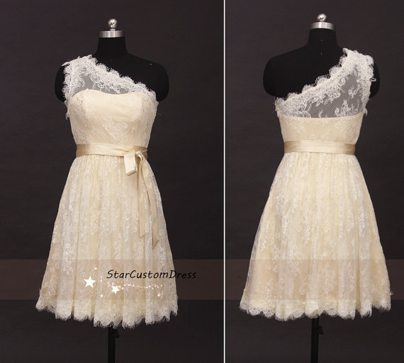 Свадьба - Short Lace Bridesmaid Dress Short Lace homecoming dress Prom dress Ball Daffodil Party Dress