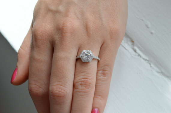 زفاف - Brilliant Cut Cubic Zirconia Ring - 6mm Hexagon Halo Engagement Ring - Sterling Silver Promise Ring - Gemstone Ring