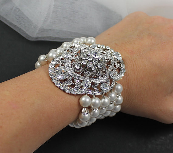 زفاف - Bridal Cuff Bracelet, Statement  Wedding Cuff, Pearl Wedding Jewelry, Bridal Jewelry, Bridesmaid Bracelet, Bridal Accessory MIMI