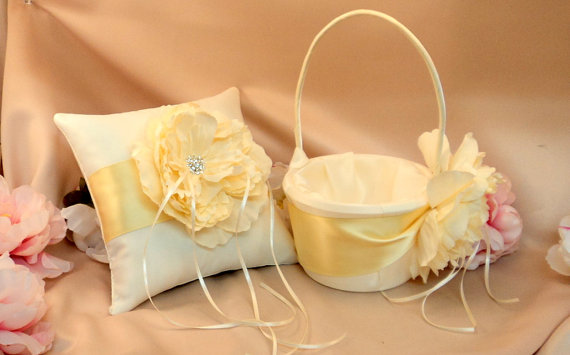 Hochzeit - Romantic Peony Bloom Ring Bearer Pillow and  Flower Girl Basket Set in ivory/pale yellow/ivory withl Rhinestone Accents..