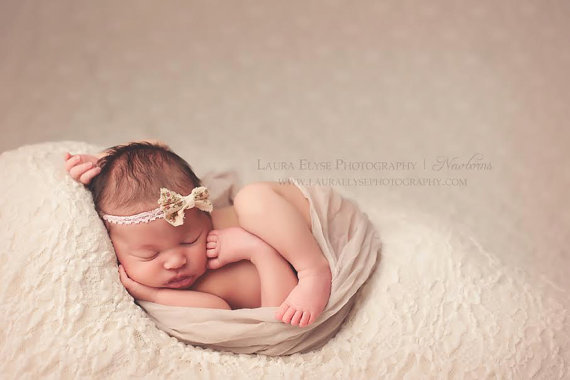 Mariage - Ashbury Bow - Cream Ivory Pink - Lace Bow Vintage Floral Headband - Baby Infant Newborn Girls Adults - Photo Prop - Wedding Baptism