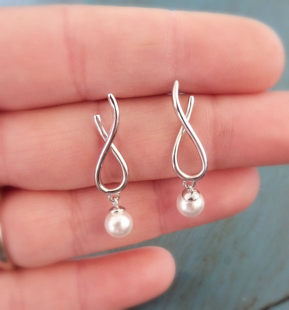 Mariage - Infinity Pearl Drop Earrings Bridal Jewelry Wedding Jewelry Sterling silver Stud Earrings Pearl Earrings Bridesmaid Gifts Jewelry