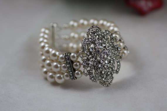 Hochzeit - Victoria Victorian style triple strand pearl bridal bracelet