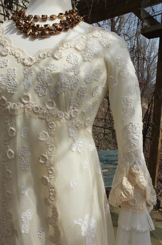 زفاف - Glorious vintage wedding dress lace appliques poet sleeves exceoptiona; style fairy celtic midevil dress