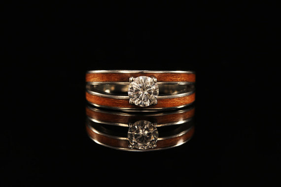 زفاف - 14k Gold Split Wood Engagement Ring