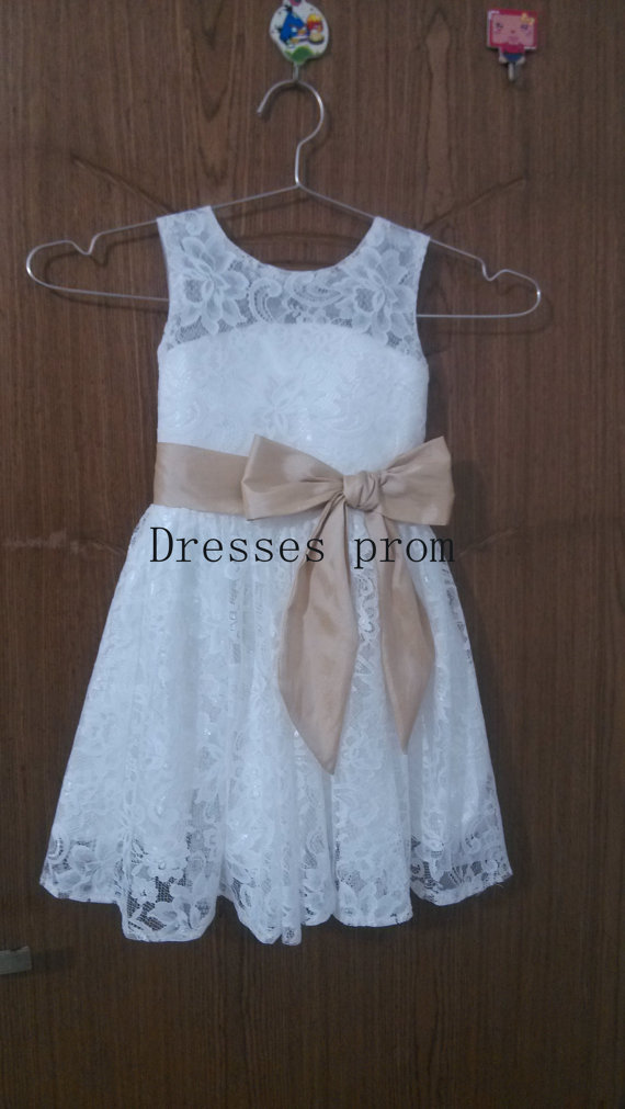 زفاف - White  Lace Flower Girl Dress Infant Toddler PAGEANT Bridal Party Dress with champagne Sash
