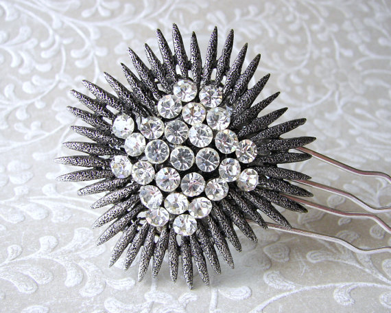 زفاف - Unique Black Wedding Hairpiece GoT Iron Throne Headpiece Dark Spiked Chrysanthemum Vintage Jewelry Hair Comb Renaissance Gothic Bride Prom