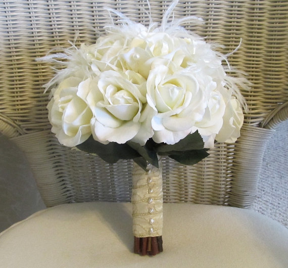زفاف - Ivory wedding bouquet - real touch bouquet - bridal bouquet - rose bouquet - feather - pearls