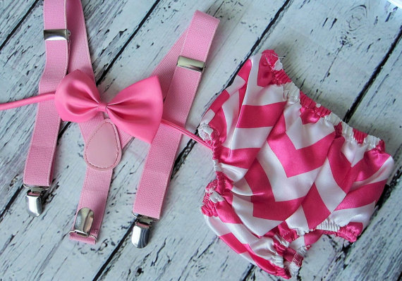 Свадьба - First Birthday Outfit girl-cake smash --1st birthday outfit--baby suspenders bow tie diaper cover pink chevron
