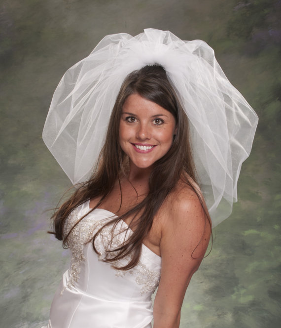 Hochzeit - 2 Tiers Bridal Veil 25 Inch Long Bubble Veil 2 Layers Bridal Veils Shoulder Length White Ivory Veils Short Veil Diamond White Veils