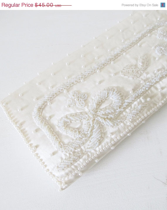 زفاف - 40% OFF SALE Vintage 1950's White Pearl Clutch / Wedding Evening Bag / 50's Bridal Clutch BON Soir